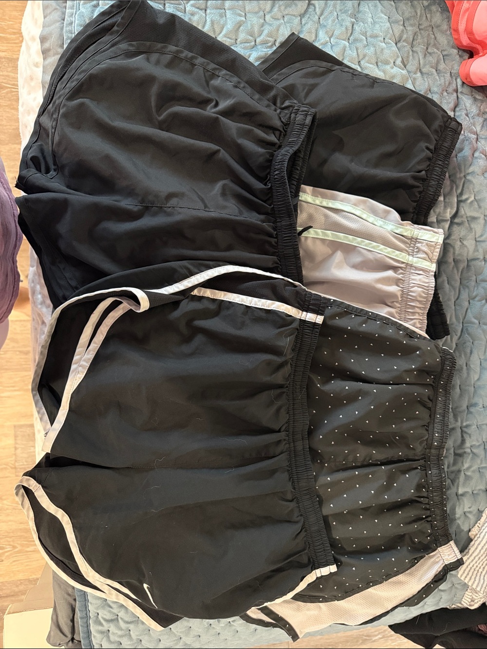 Nike shorts size small
